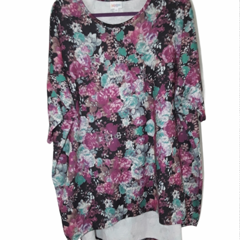LulaRoe Woman Plus Floral Multi Blouse Size 3x
